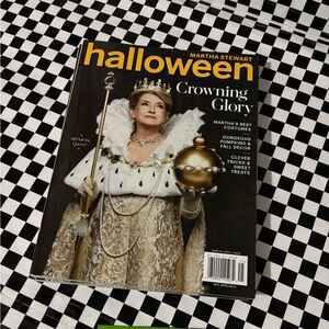 Martha Stewart Halloween magazine NEW